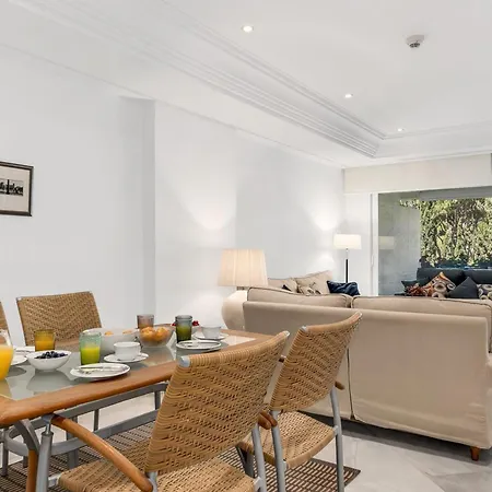 About Marina Mariola Marbellac