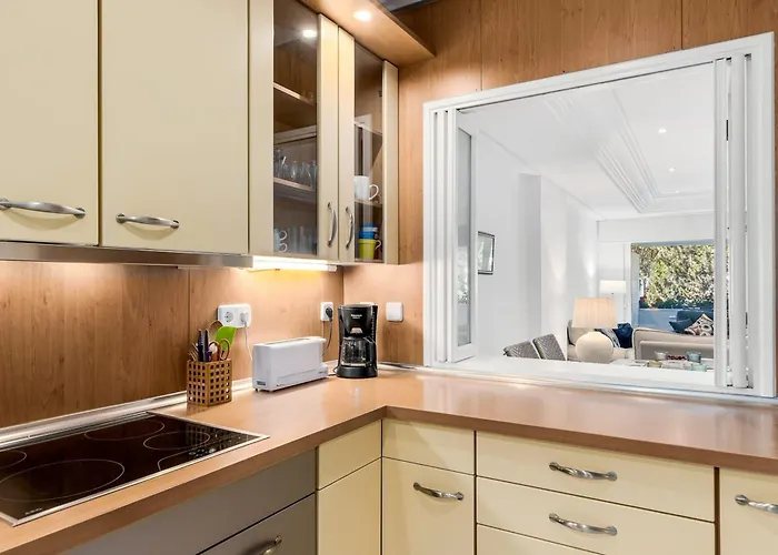 About Marina Mariola Marbella