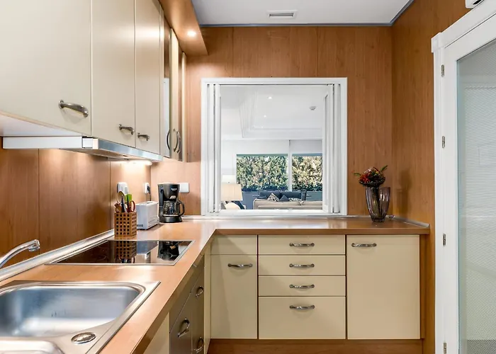 About Marina Mariola Apartament Marbella